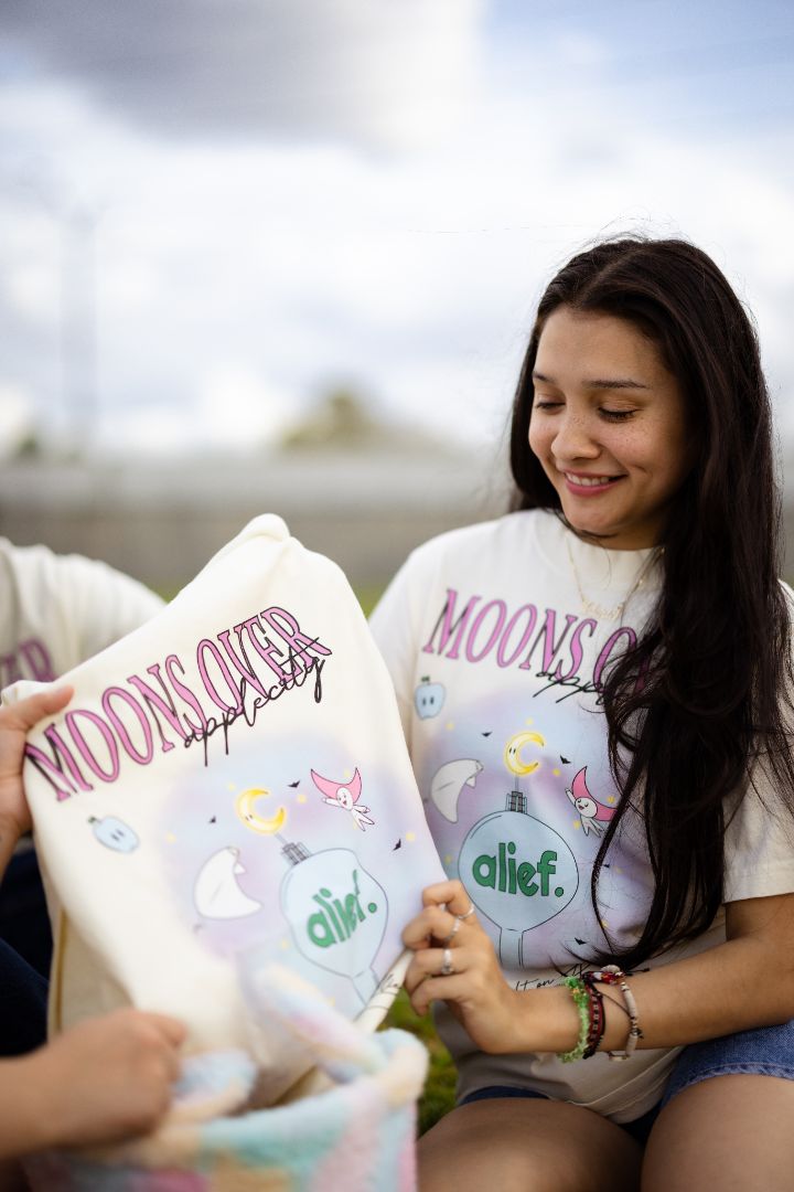 Moons Over Applecity tee