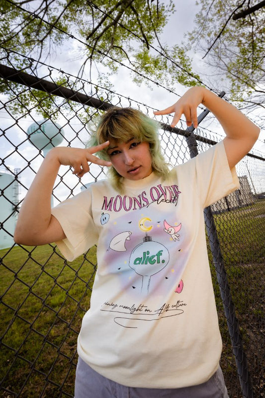Moons Over Applecity tee